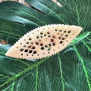 Vintage Intricately Carved Celluloid Floral Scroll Ivory-Colored Bar Brooch Pin